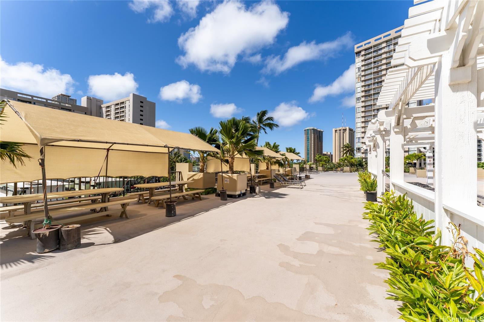 444 Niu Street  Unit 1607