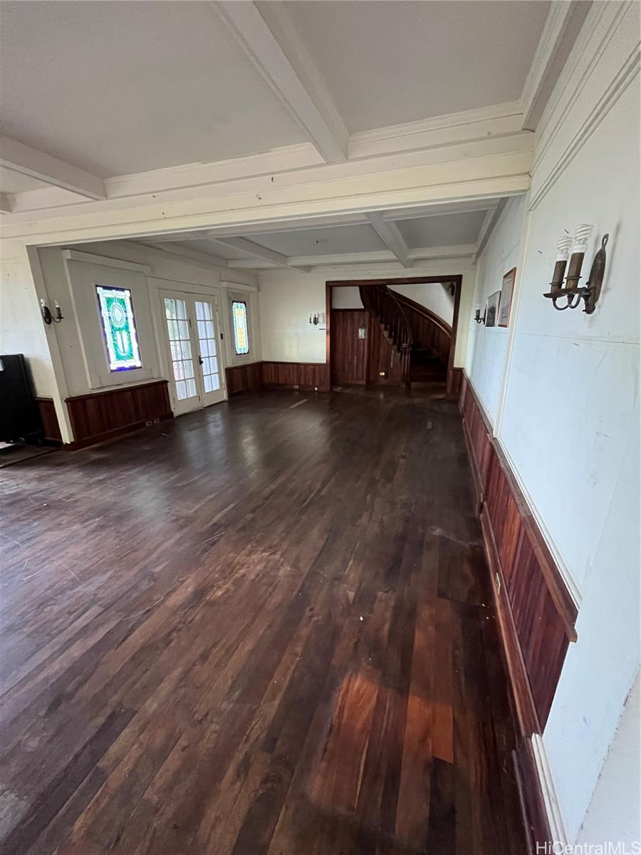 Photo 5 of 25
