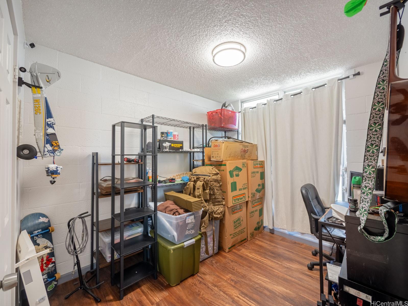 Photo 15 of 22