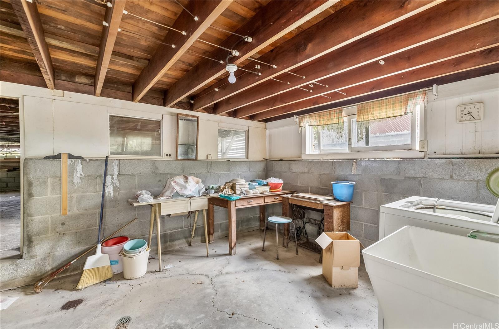 2511 Pauoa Road