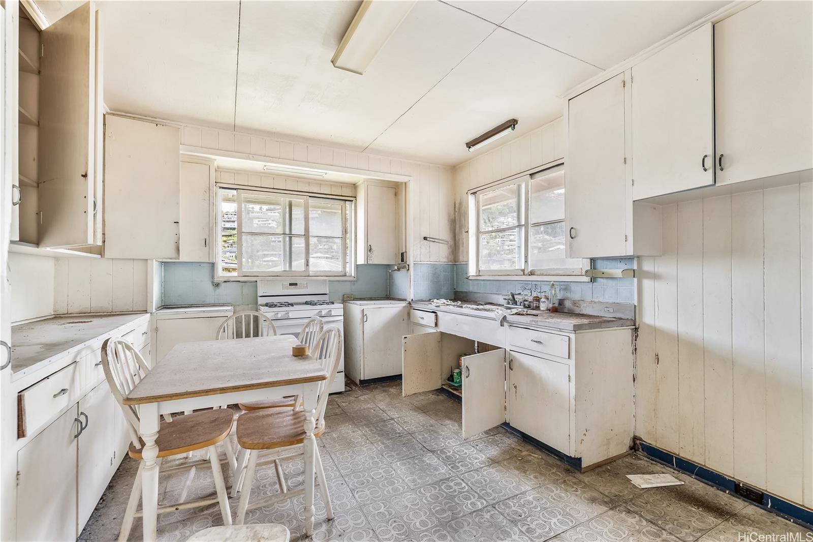 2511 Pauoa Road