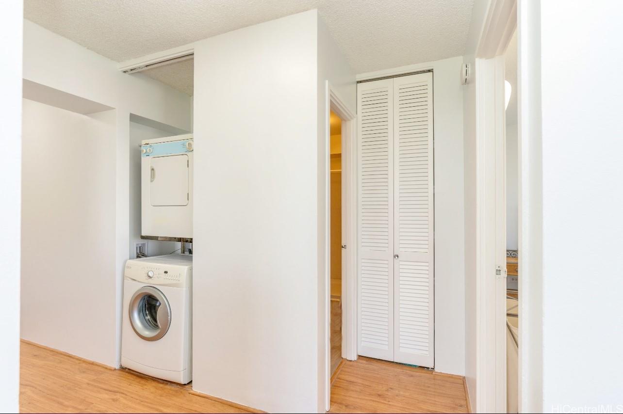 2345 Ala Wai Boulevard  Unit 1518