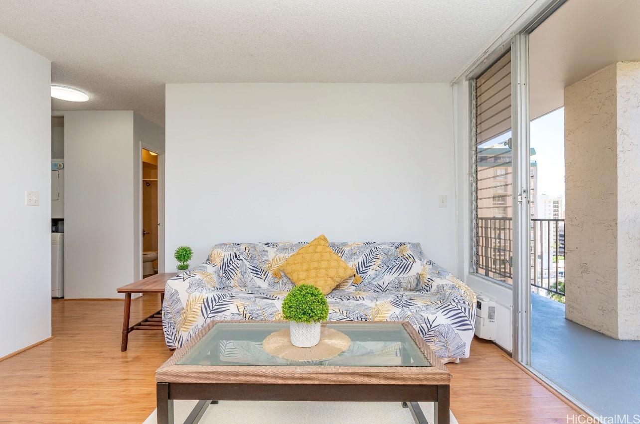 2345 Ala Wai Boulevard  Unit 1518