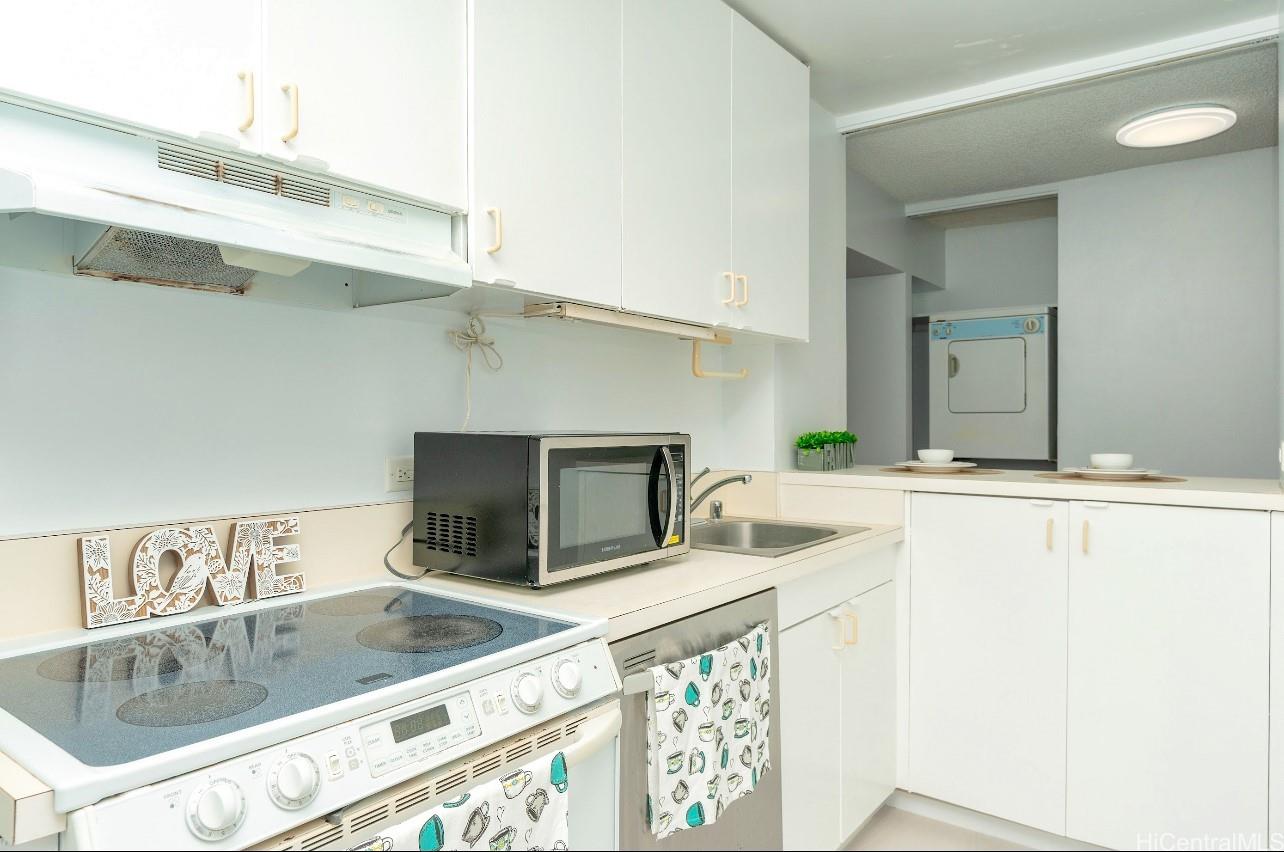 2345 Ala Wai Boulevard  Unit 1518