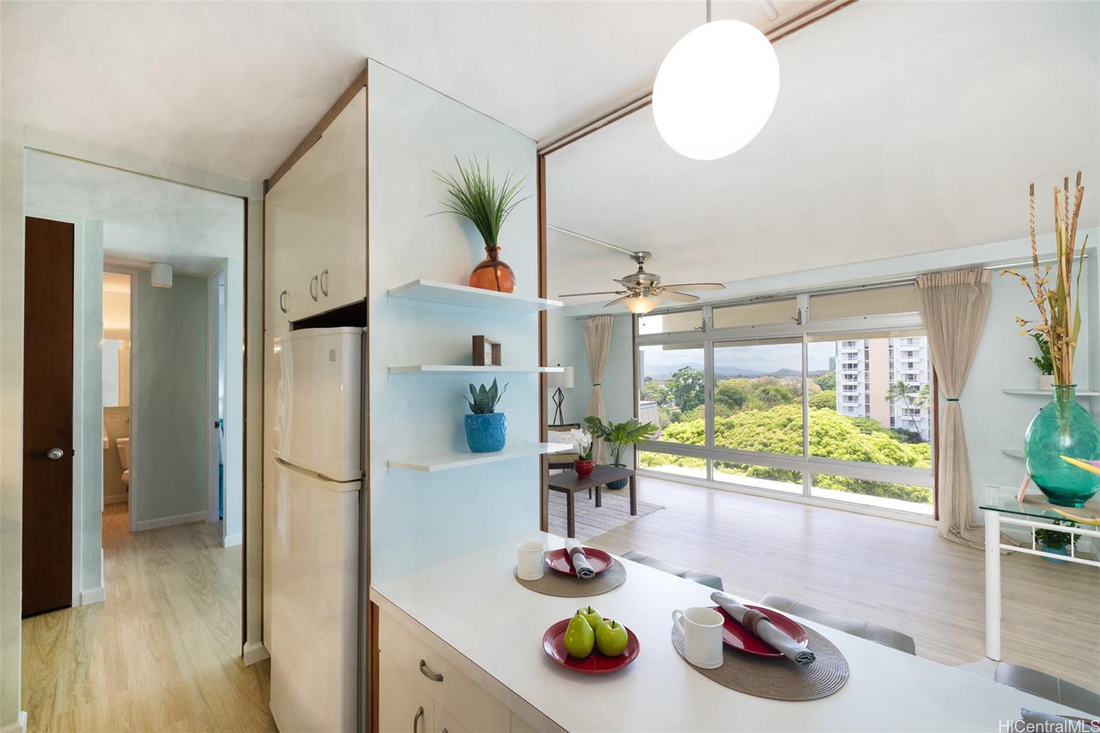 1511 Nuuanu Avenue  Unit 724