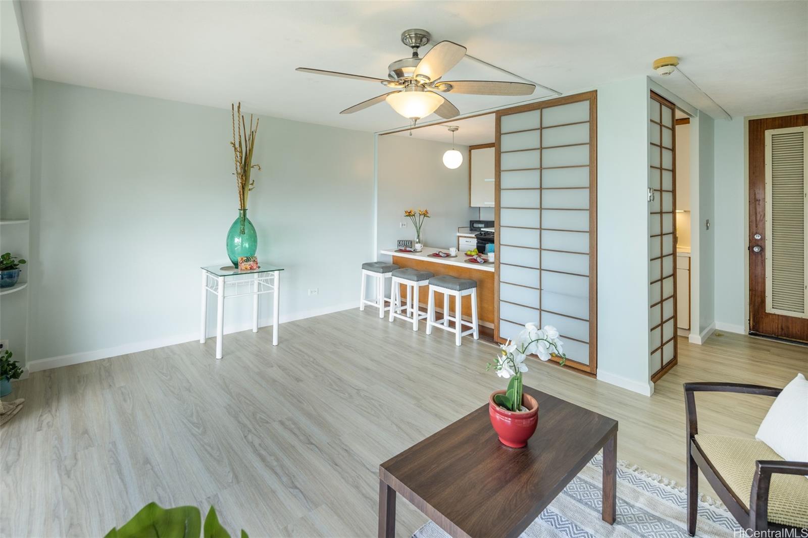 1511 Nuuanu Avenue  Unit 724
