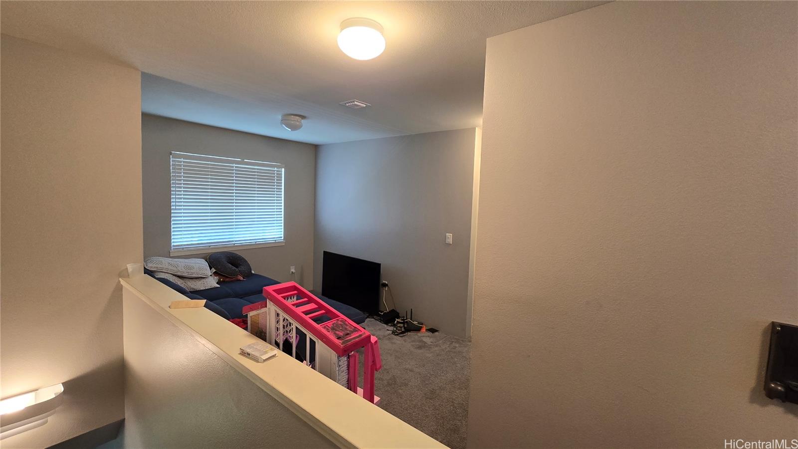 Photo 8 of 23