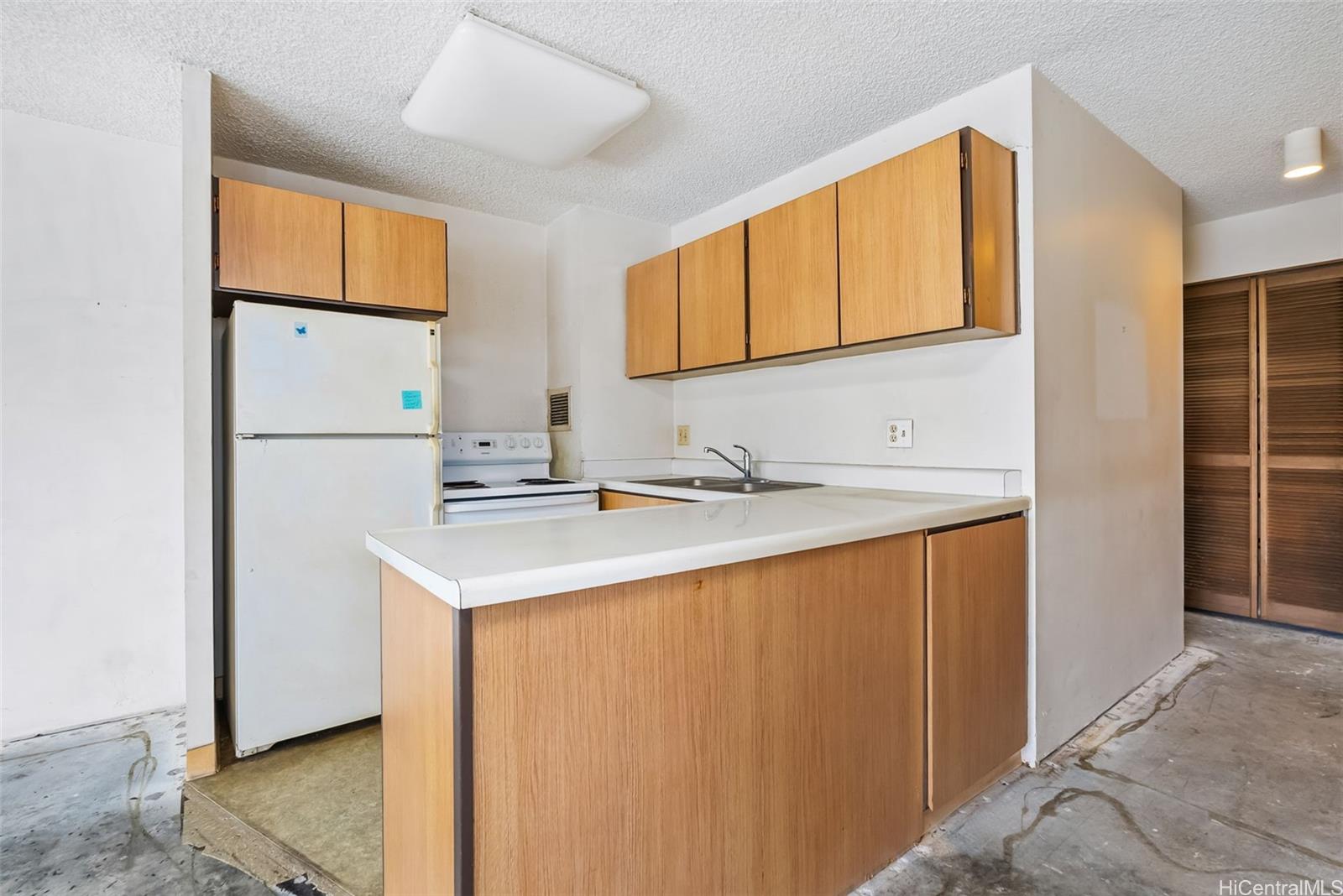 2115 Ala Wai Boulevard  Unit 305