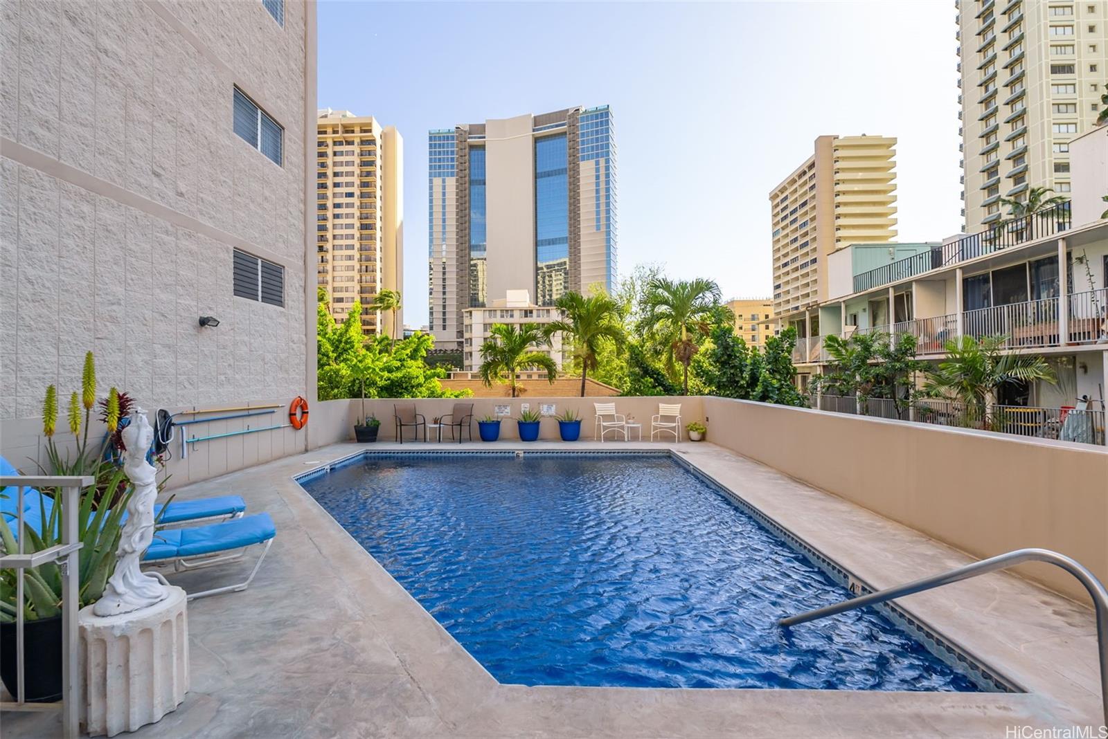 2115 Ala Wai Boulevard  Unit 305