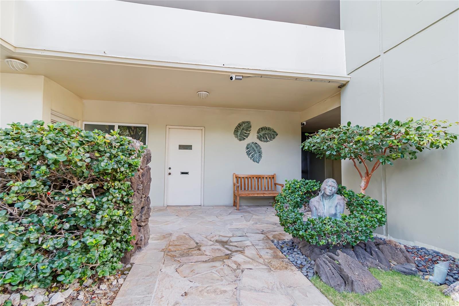 2999 Kalakaua Avenue  Unit 202