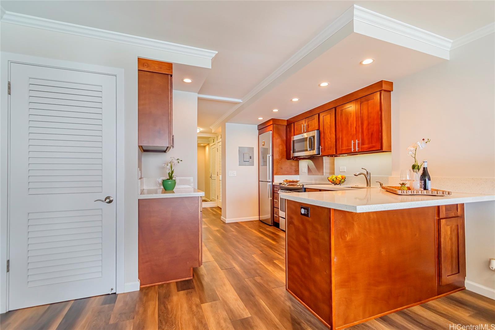 2999 Kalakaua Avenue  Unit 202