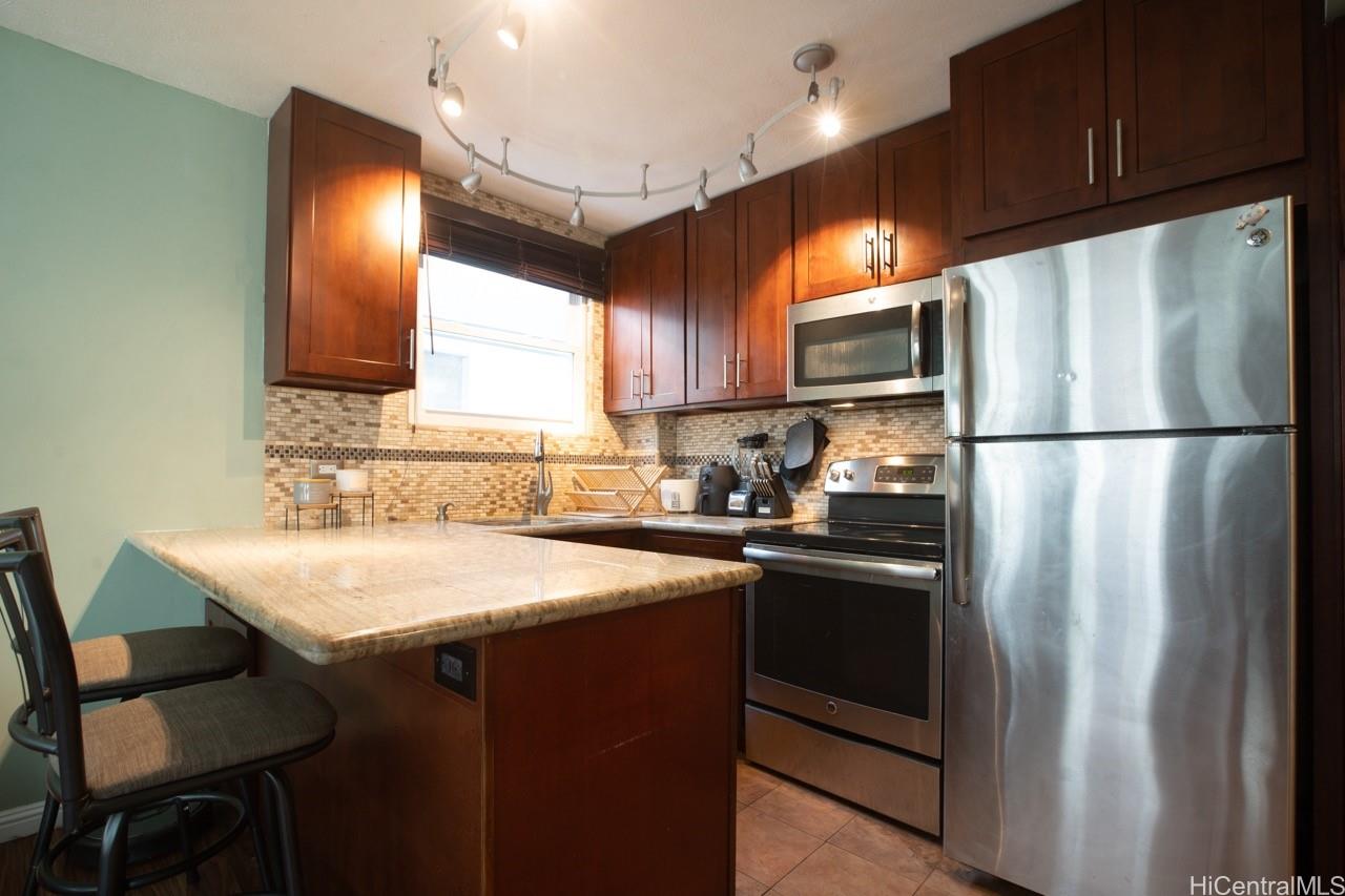 1720 Poki Street 212
