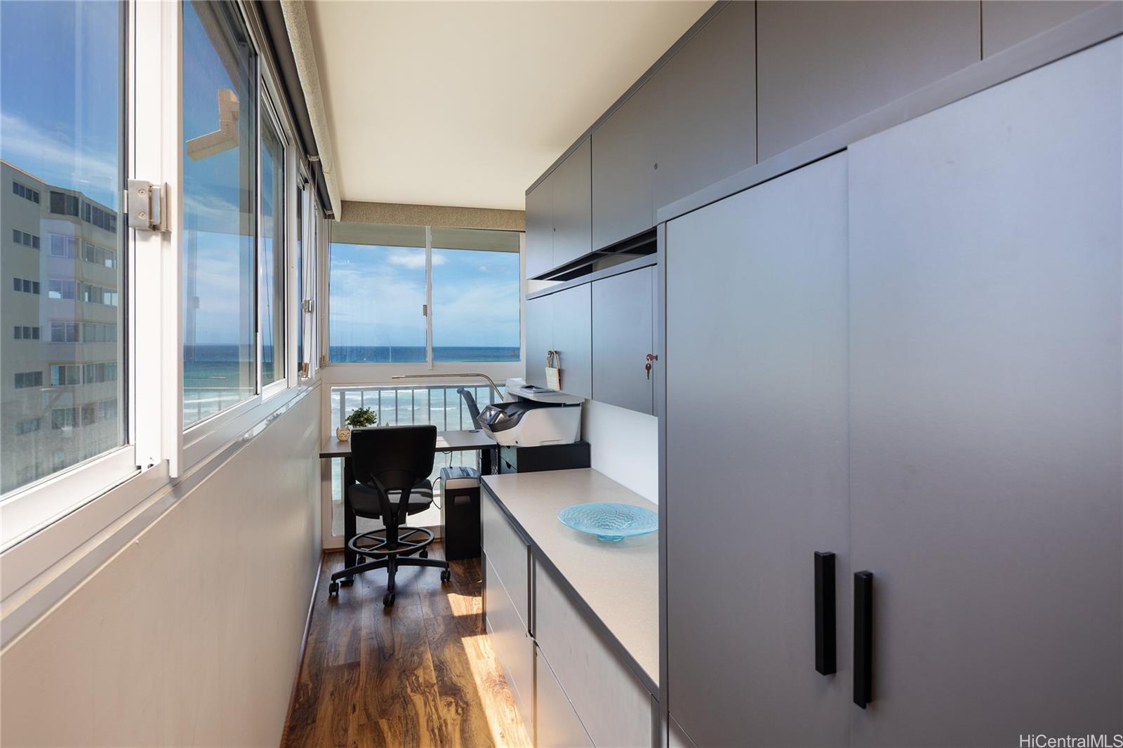 3056 Kalakaua Avenue  Unit PHW
