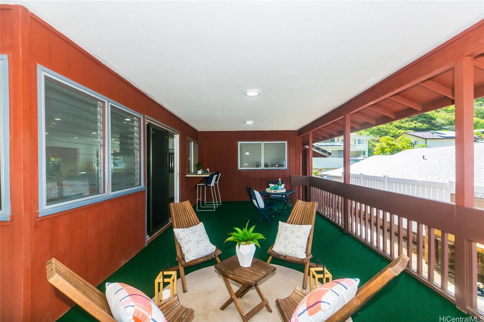 Photo 14 of 25