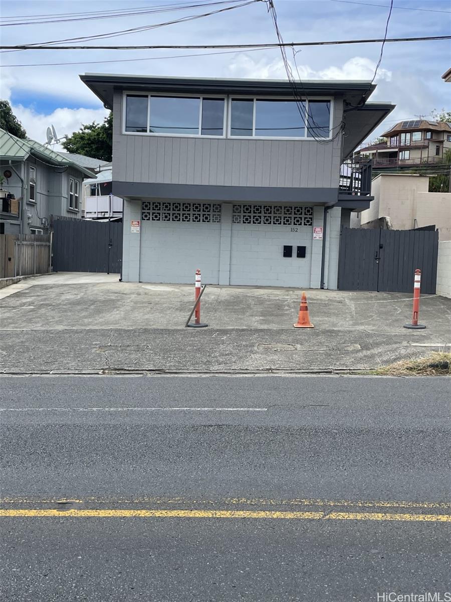 152 S School Street