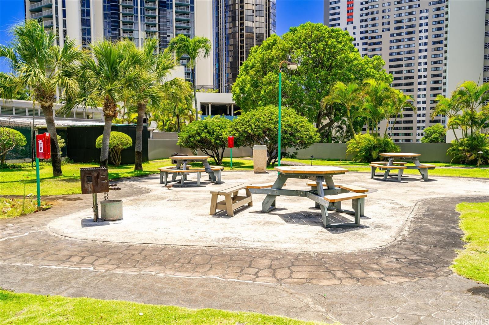 55 S Kukui Street  Unit D312