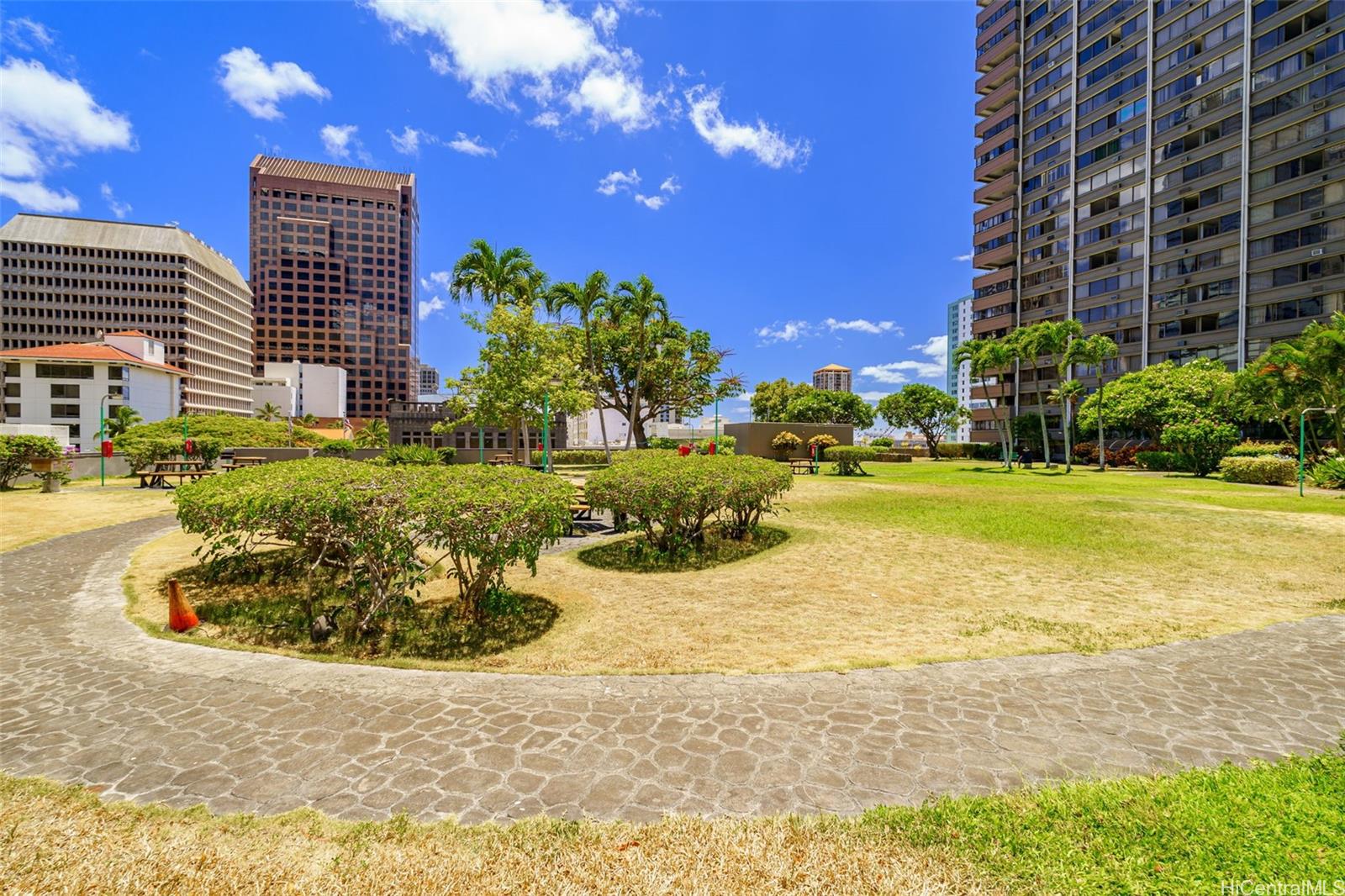 55 S Kukui Street  Unit D312
