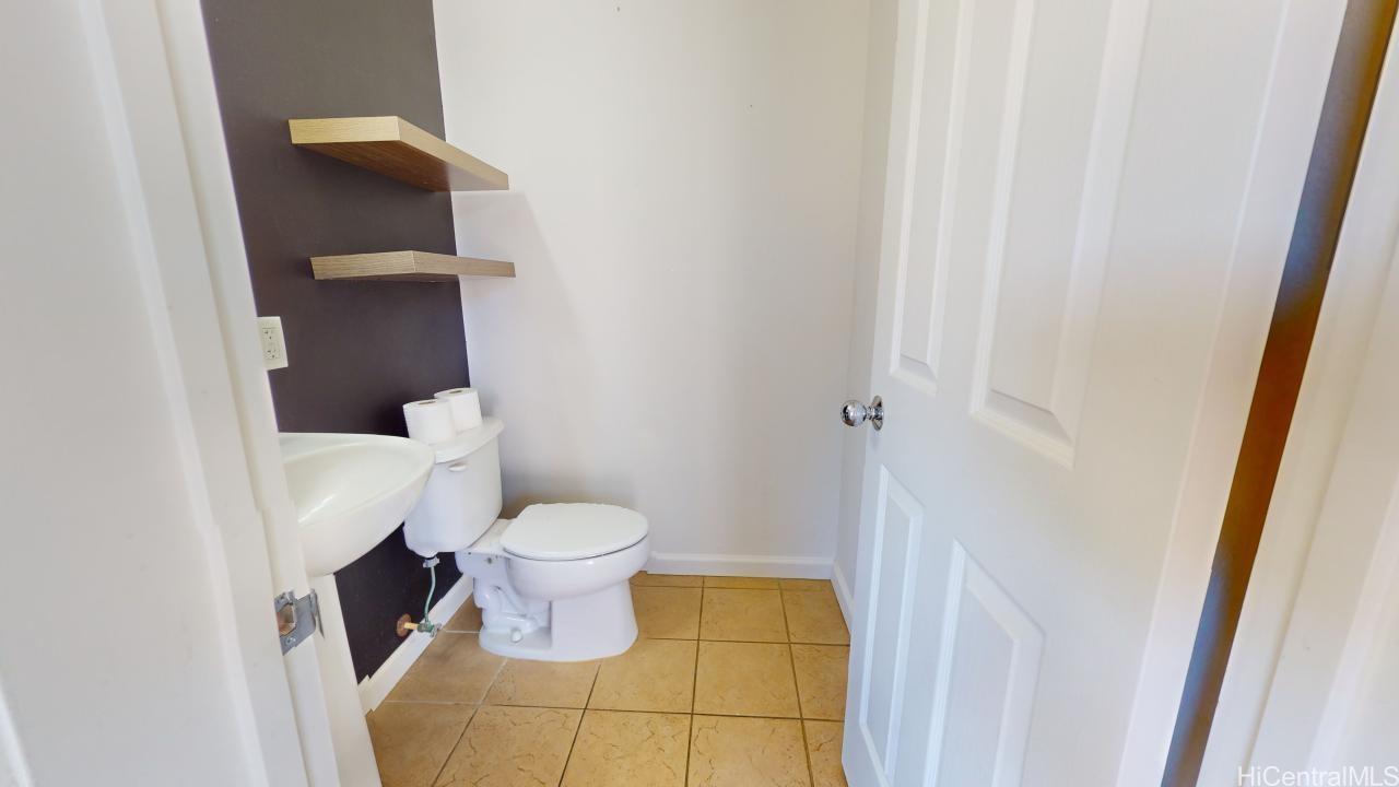 Photo 6 of 25