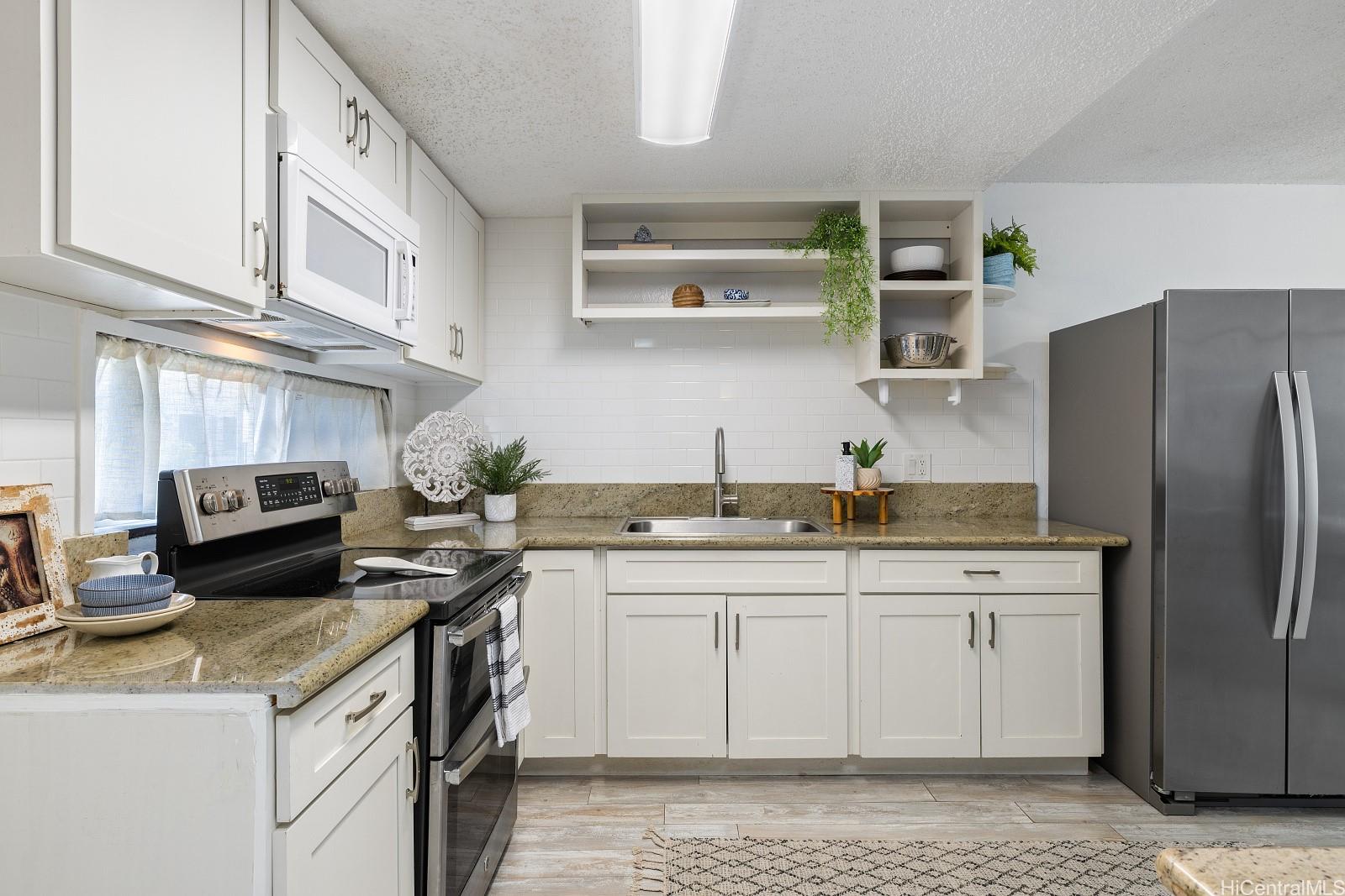 98-360 Koauka Loop  Unit 206