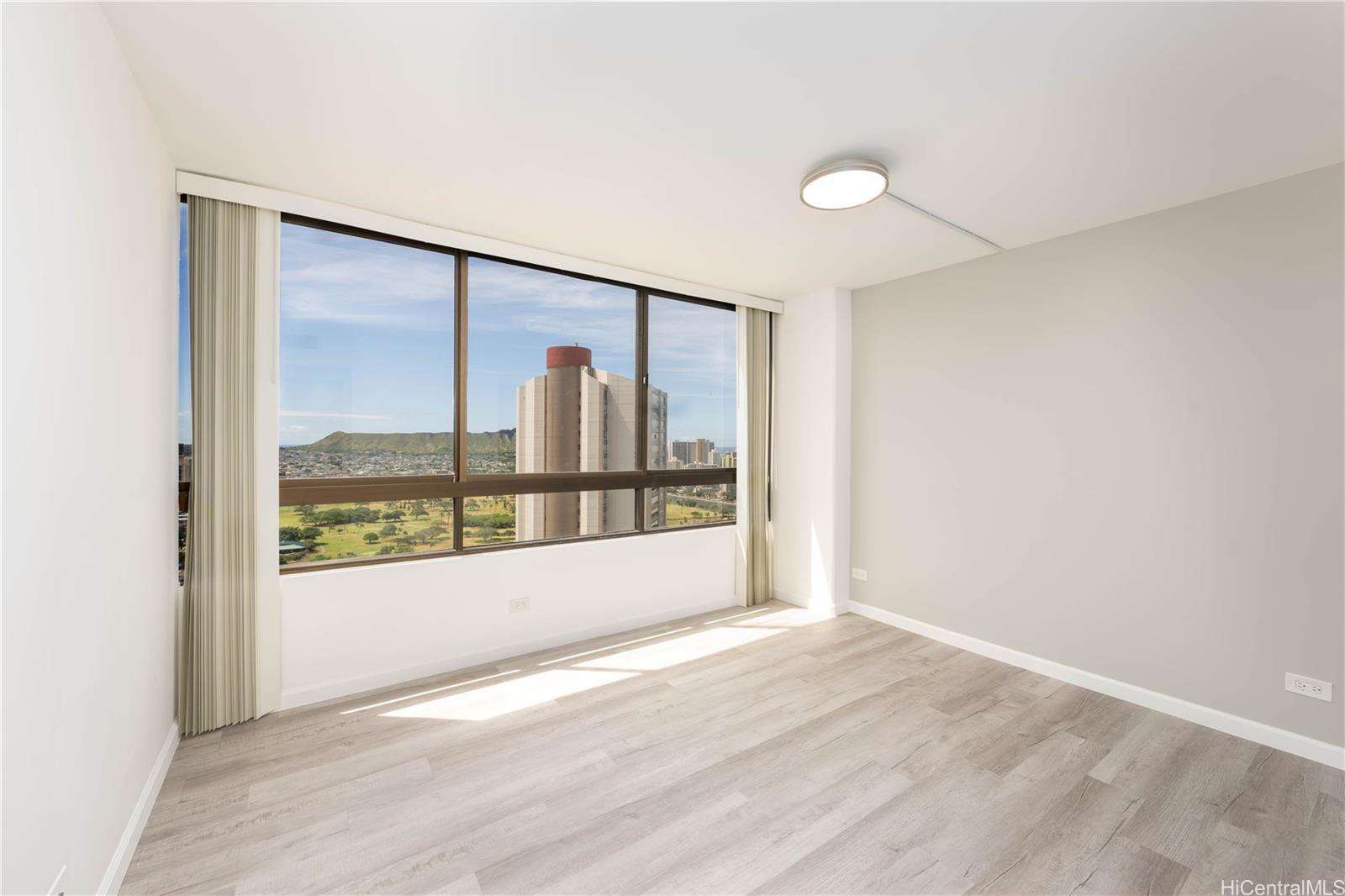 2499 Kapiolani Boulevard  Unit 3507