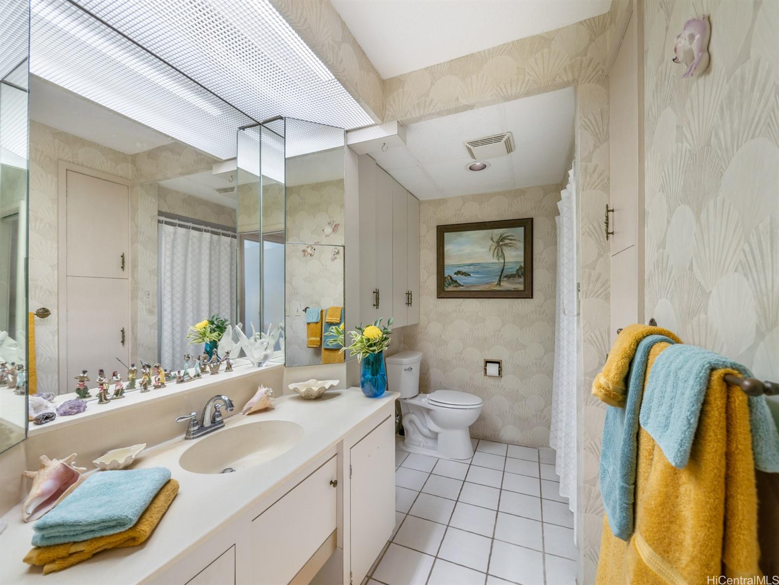 2500 Kalakaua Avenue  Unit 503