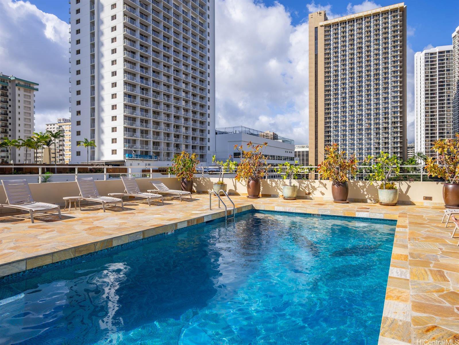 2500 Kalakaua Avenue  Unit 503