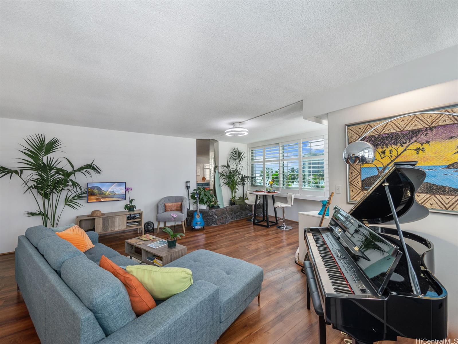2500 Kalakaua Avenue  Unit 503