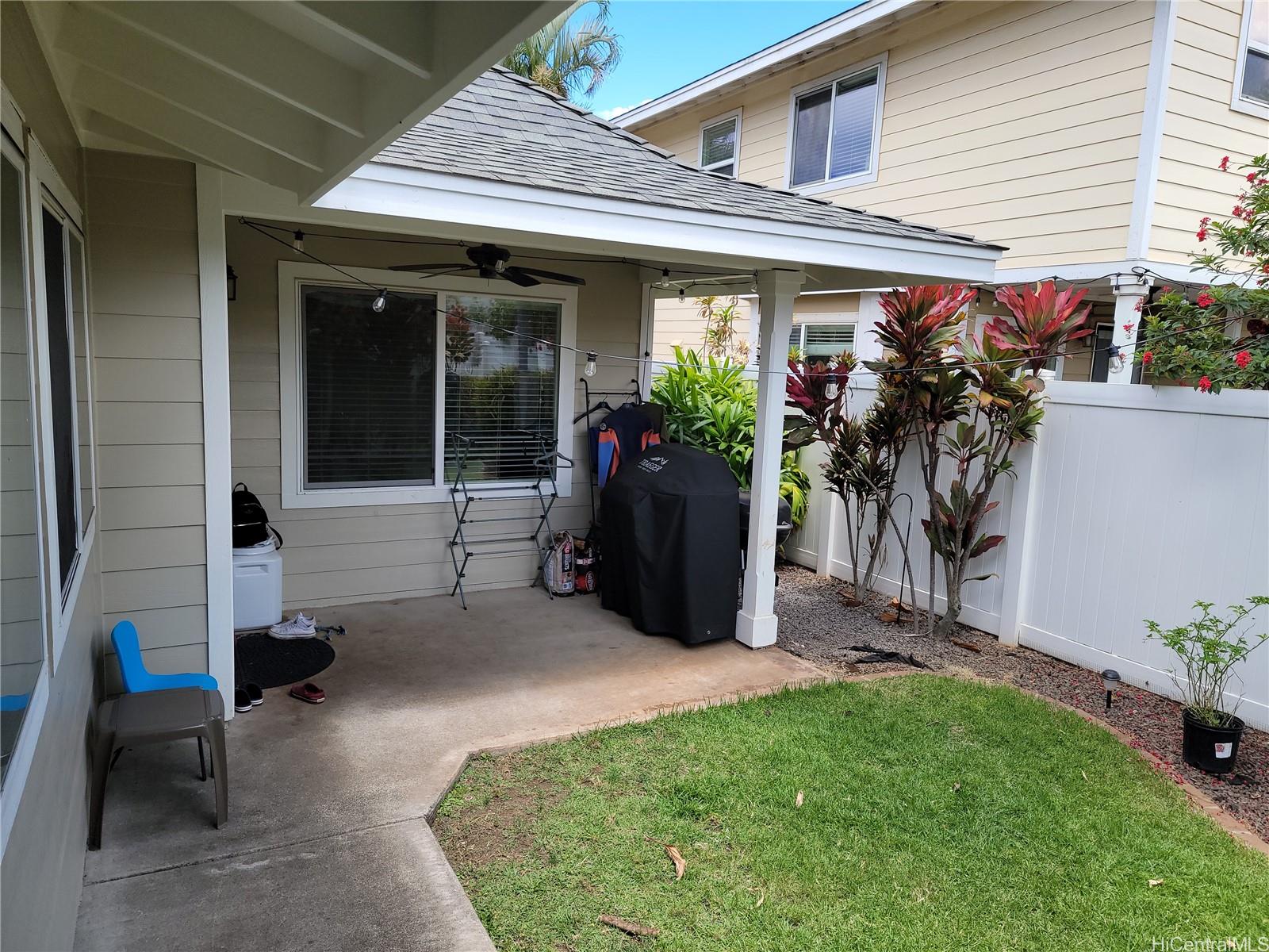 Photo 19 of 21