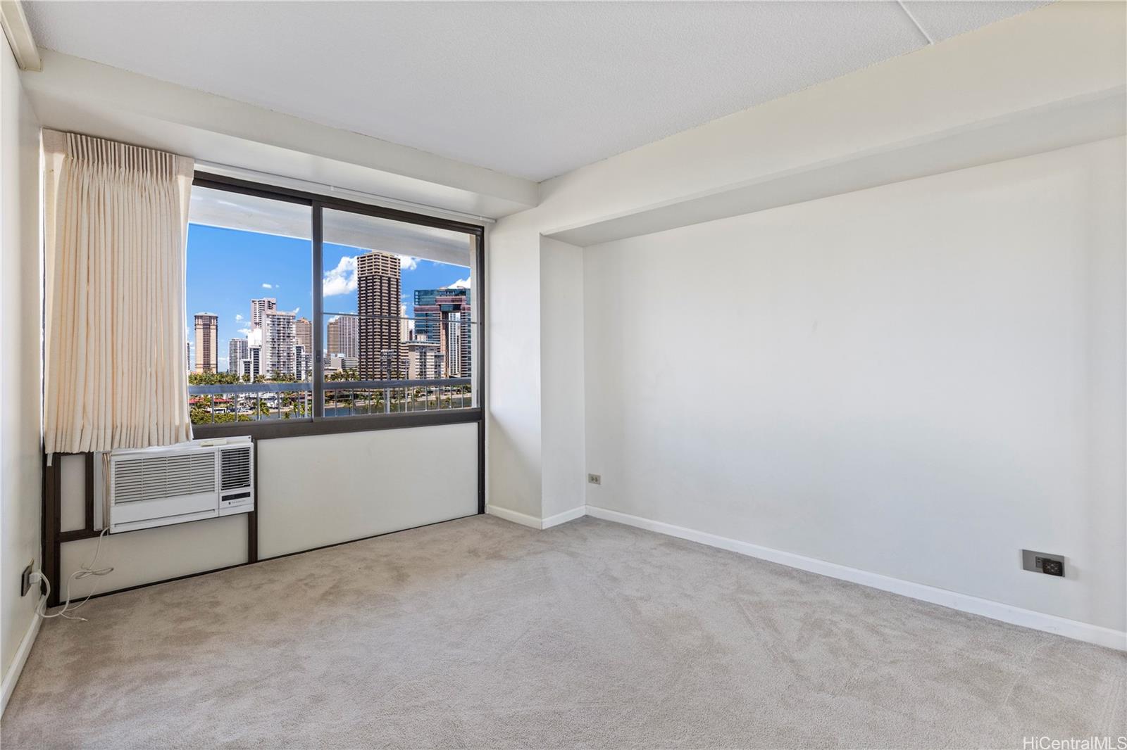 2333 Kapiolani Boulevard  Unit 814
