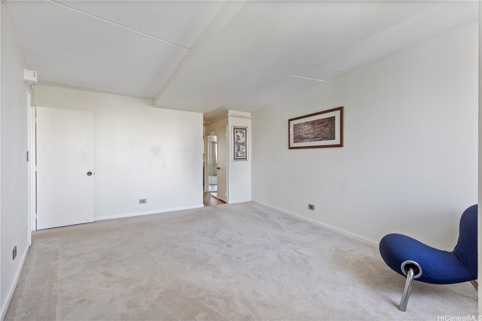 2333 Kapiolani Boulevard  Unit 814