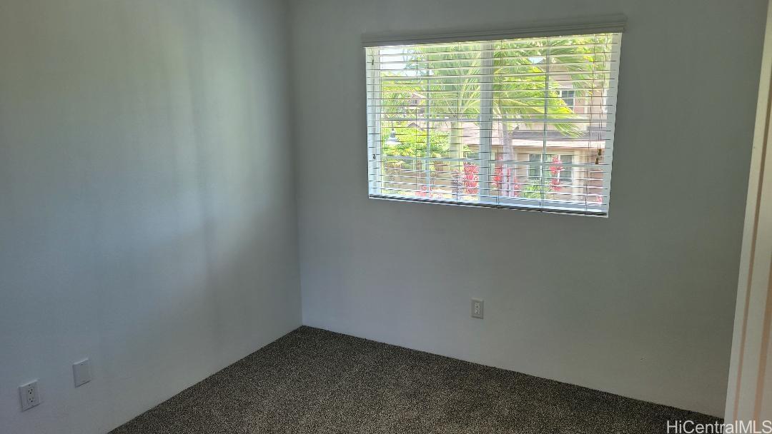 Photo 17 of 25