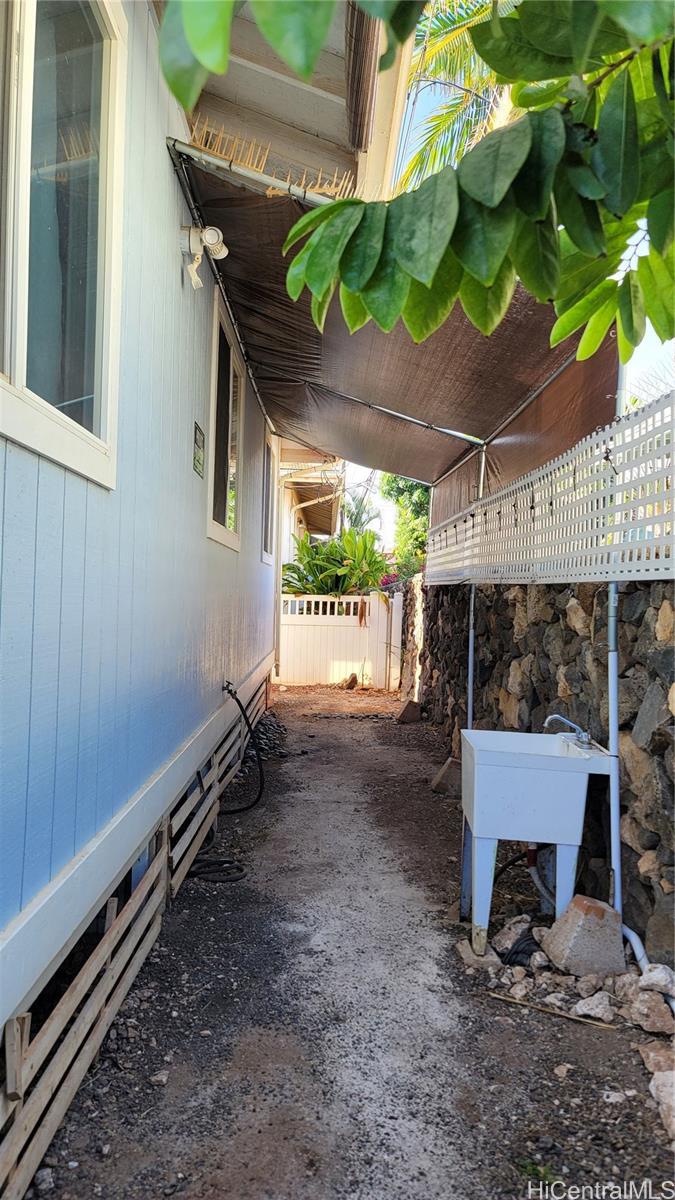 Photo 9 of 25