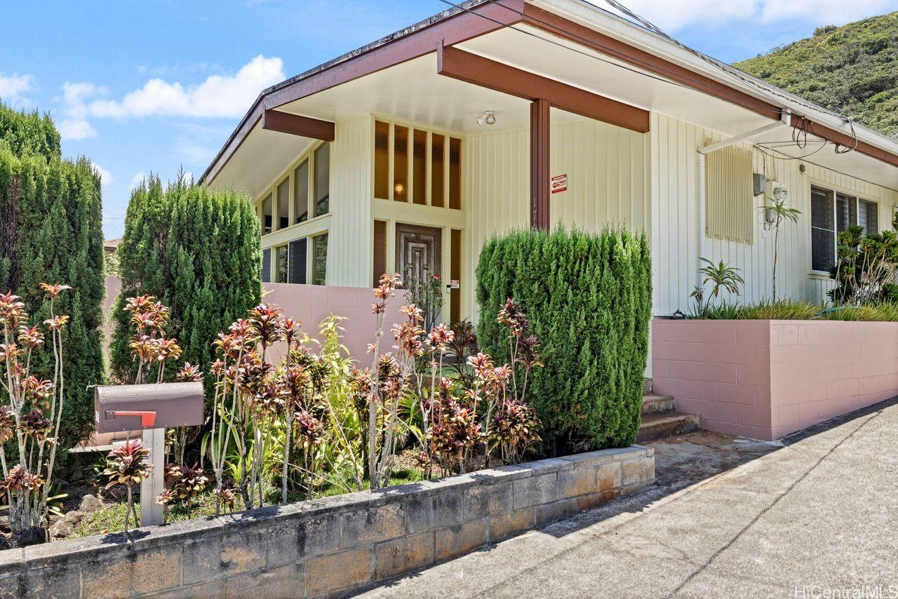 1767 Ala Aolani Street