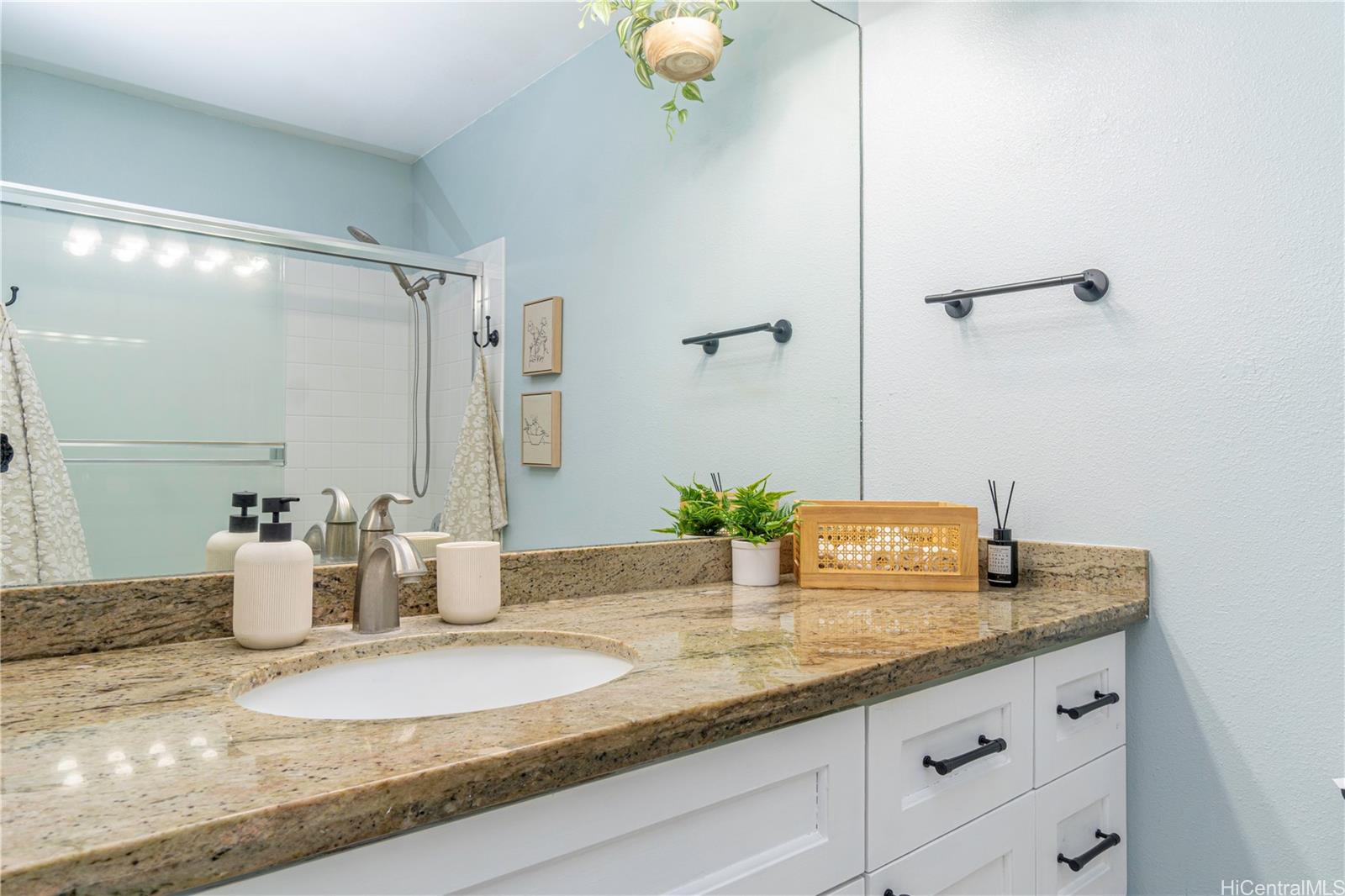 95-797 Wikao Street  Unit B105