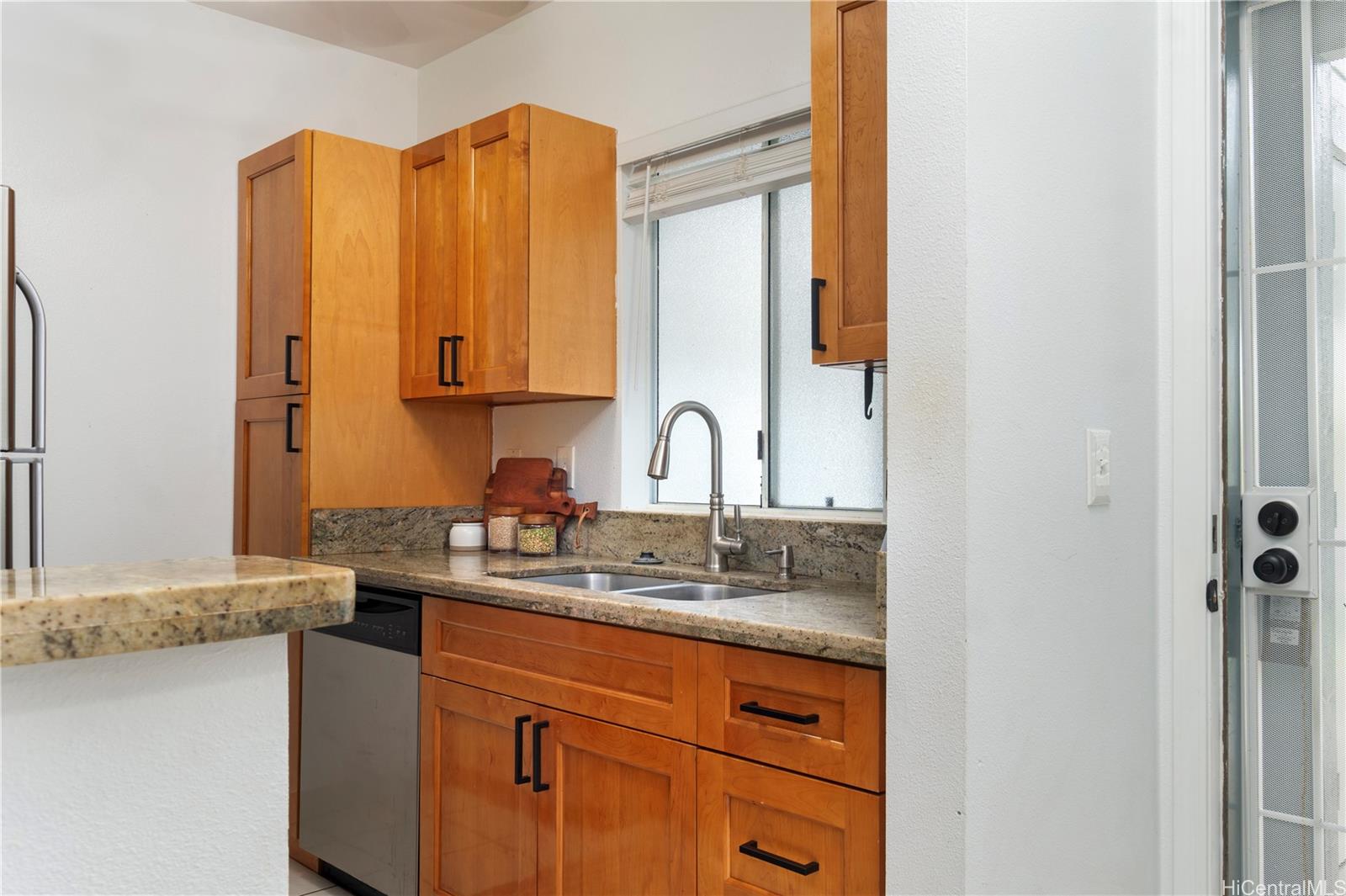 95-797 Wikao Street  Unit B105