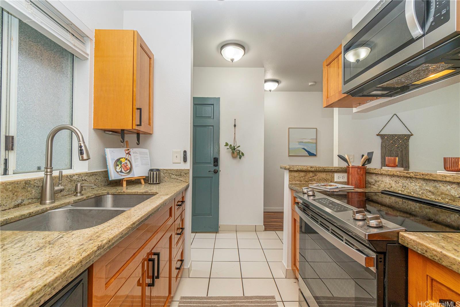 95-797 Wikao Street  Unit B105