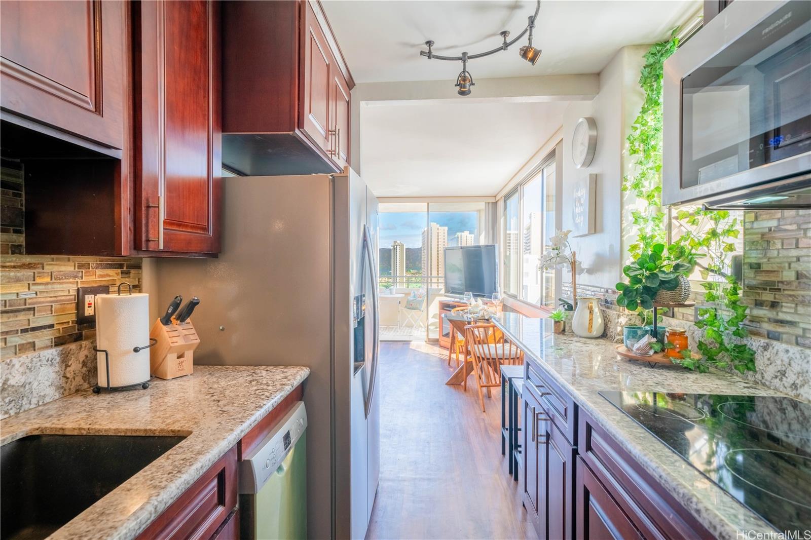 2410 Cleghorn Street  Unit 2803