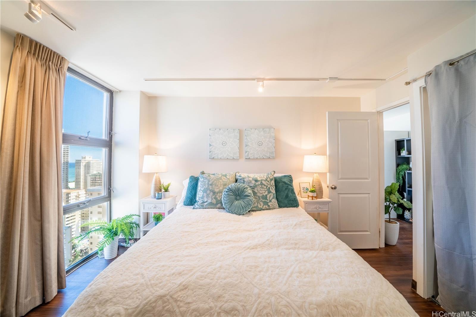 2410 Cleghorn Street  Unit 2803
