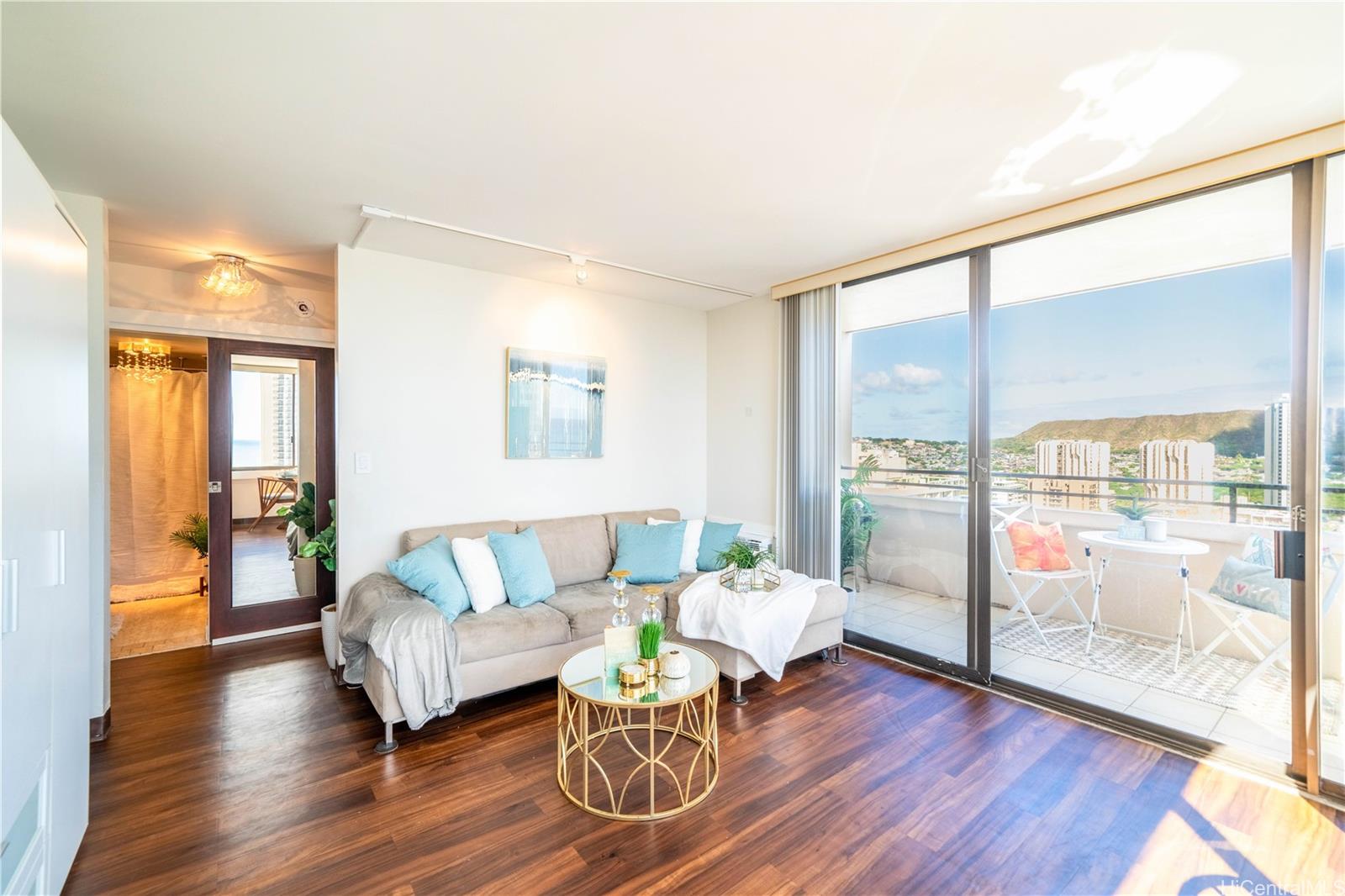 2410 Cleghorn Street  Unit 2803