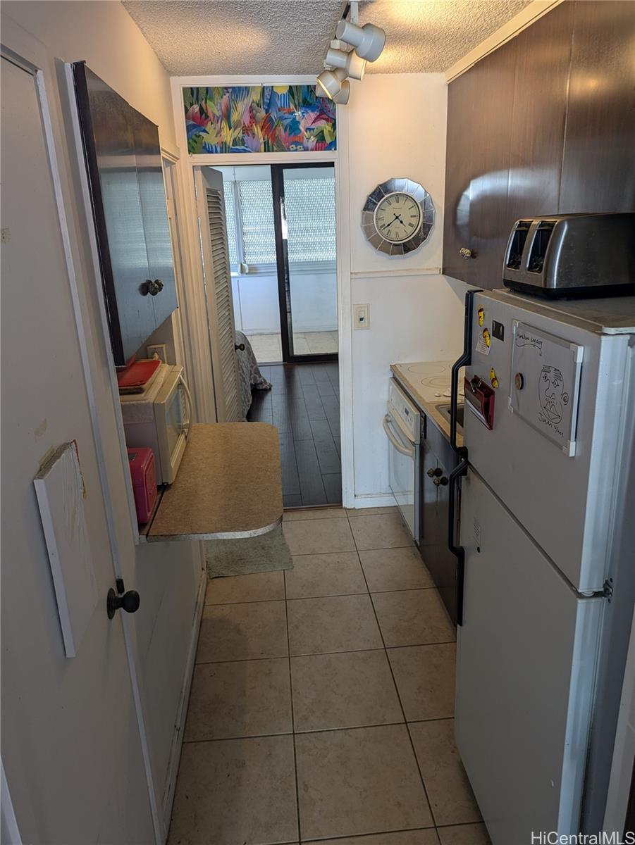 425 Ena Road  Unit 608B