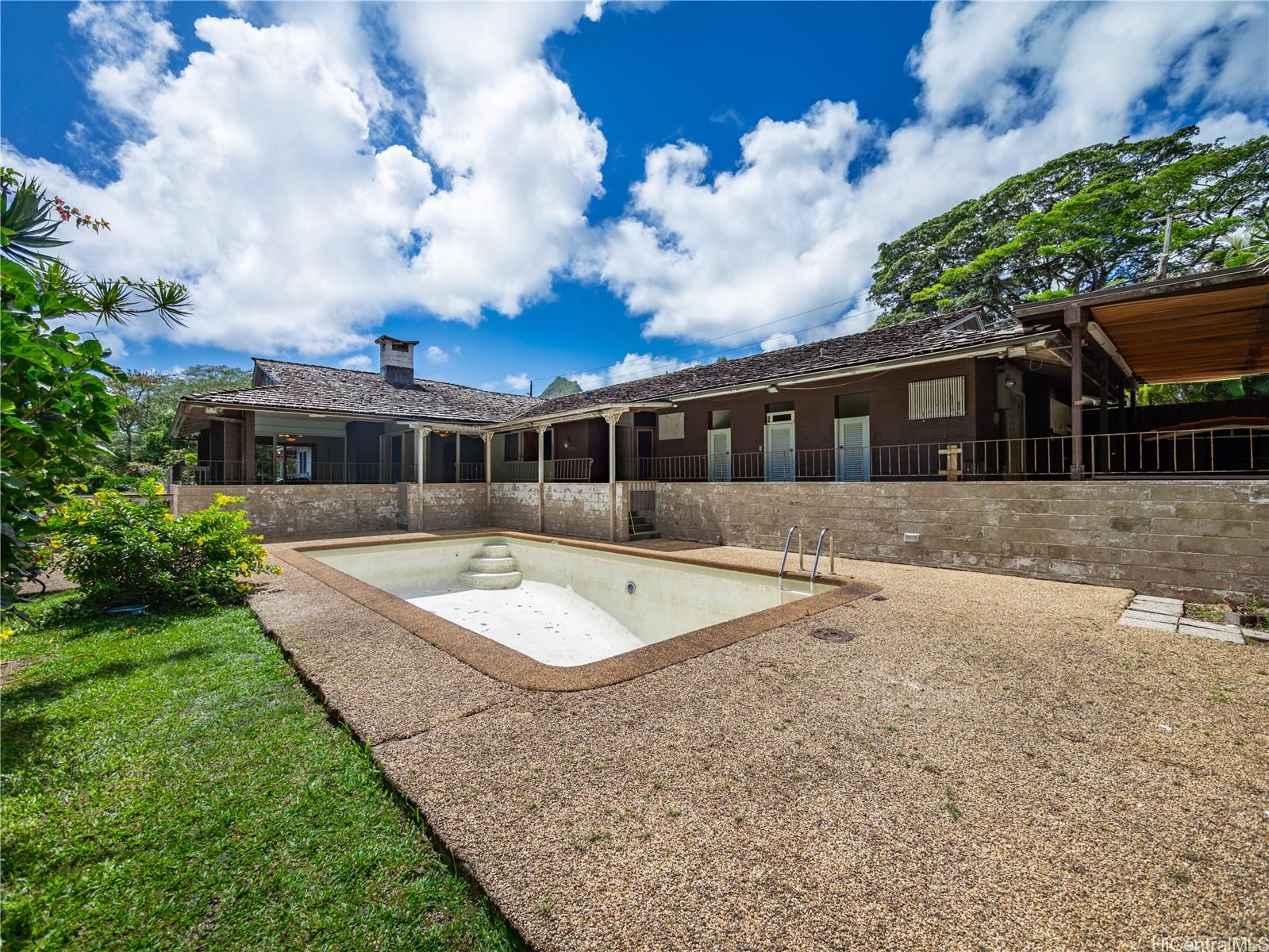 969 Auloa Road