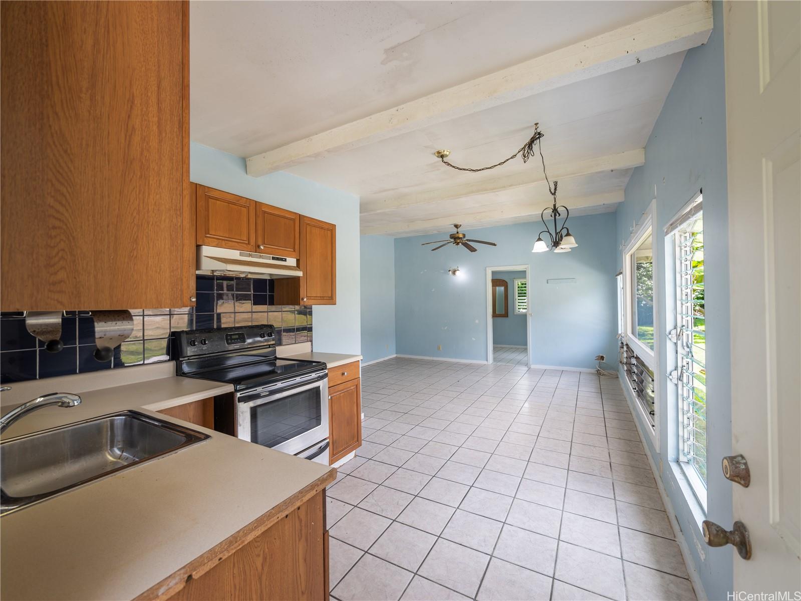 969 Auloa Road