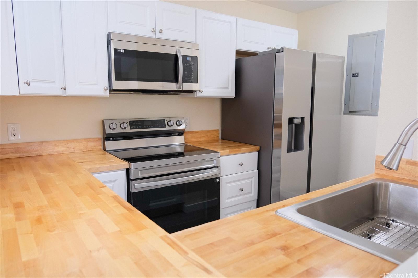 95-1165 MAKAIKAI Street  Unit 212