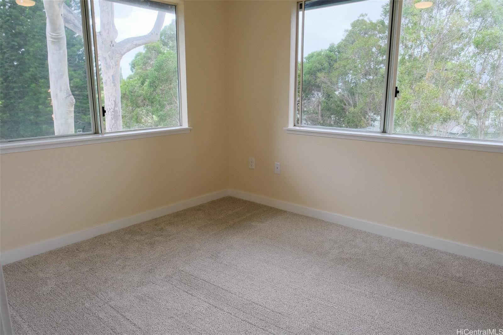 95-1165 MAKAIKAI Street  Unit 212