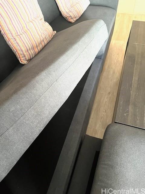 Photo 16 of 25