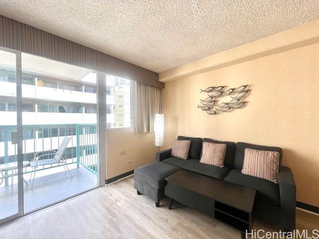 Photo 6 of 25