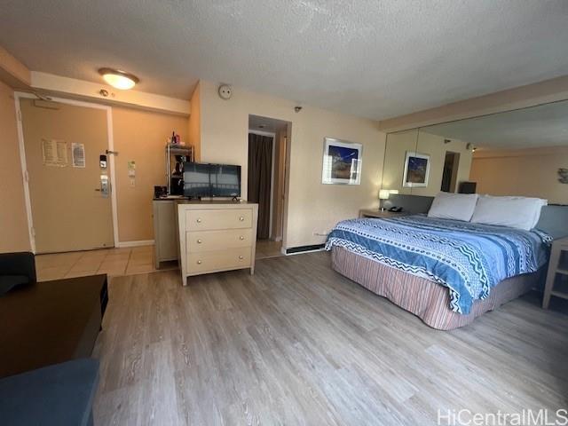 Photo 7 of 25