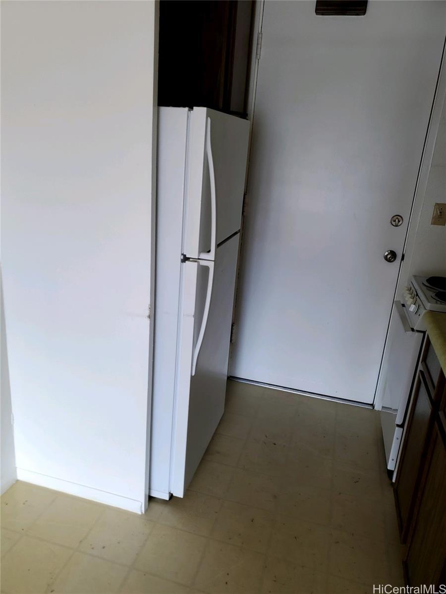 Photo 5 of 8
