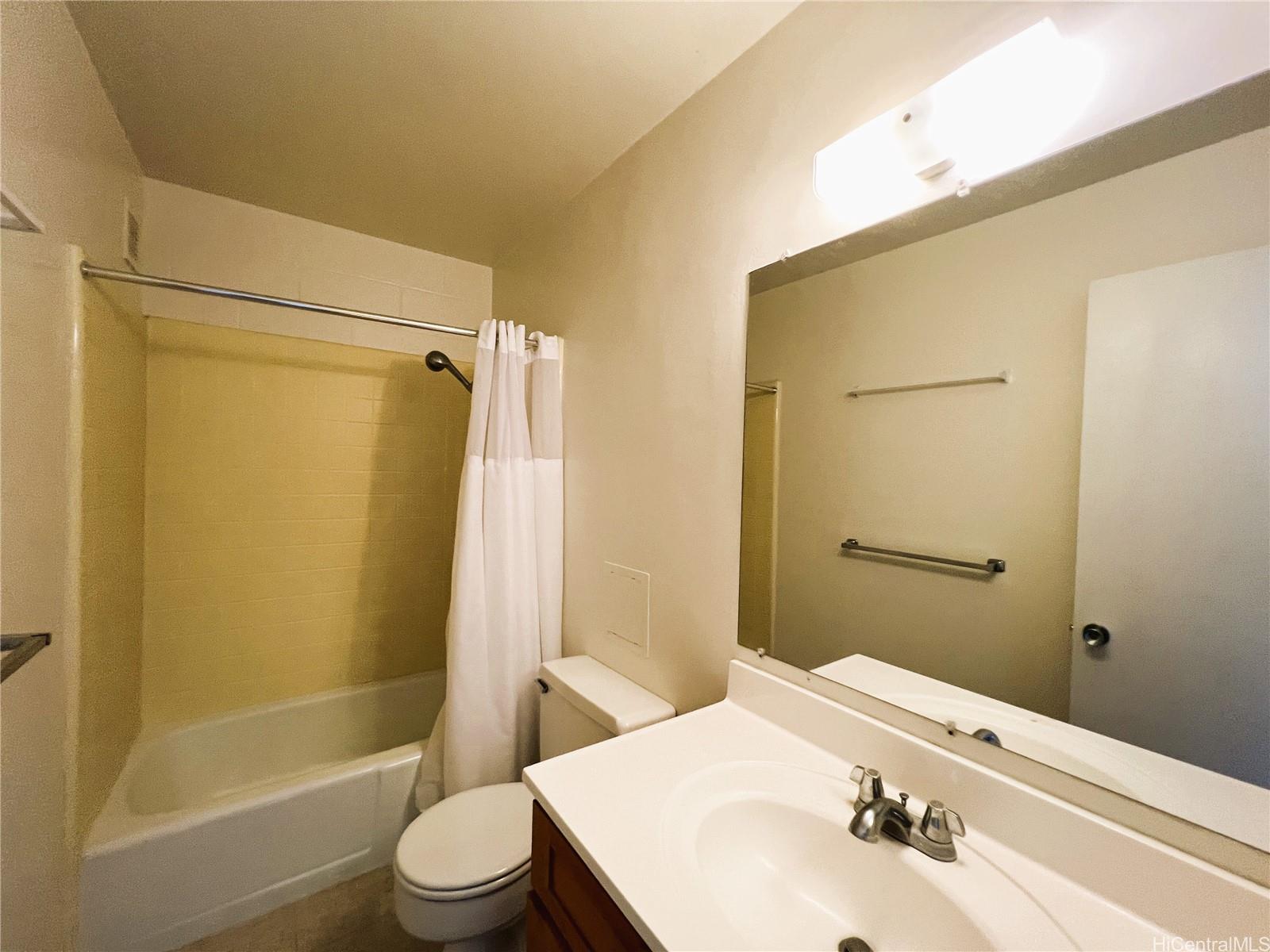 2122 Lime Street  Unit 304