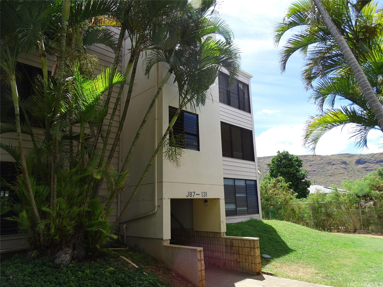 87-131 Helelua Street  Unit J206